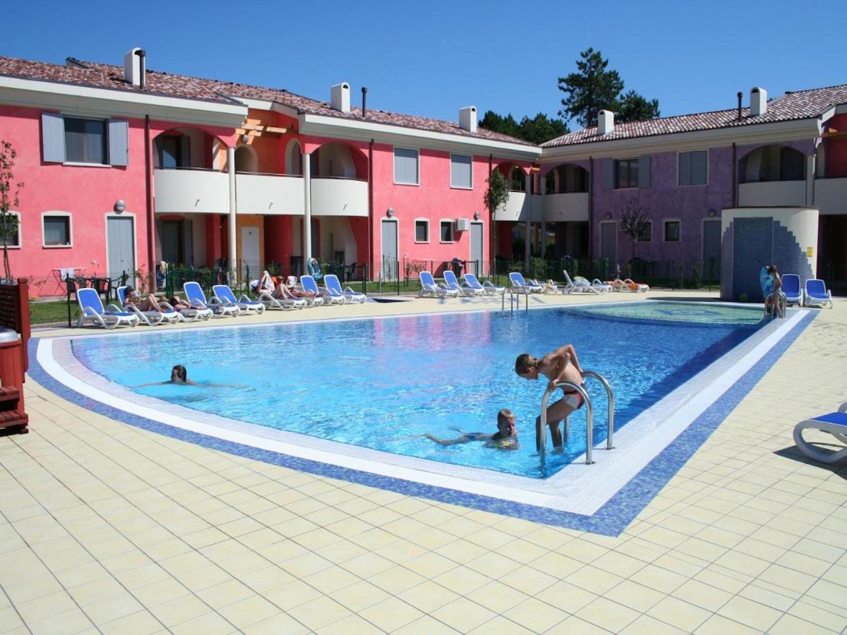 Charming Flat With Swimming Pool - Beahost Apartment